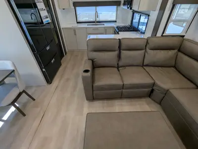 2027 Alliance RV Paradigm 312RK photo 21