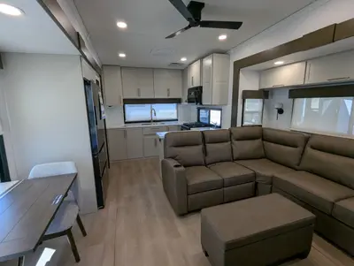 2027 Alliance RV Paradigm 312RK photo 19