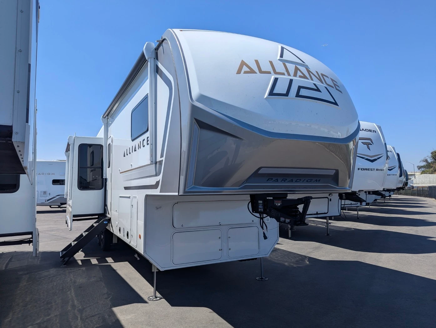 2027 Alliance RV Paradigm 312RK exterior