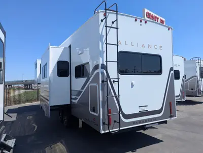 2027 Alliance RV Paradigm 312RK photo 5