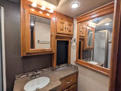 2016 Tiffin Allegro Red 38 QBA photo 21