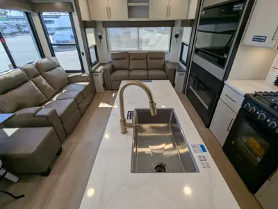 2027 Alliance RV Paradigm 310RL photo 18