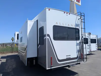 2027 Alliance RV Paradigm 310RL photo 4