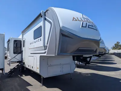 New 2027 Alliance RV Paradigm 310RL