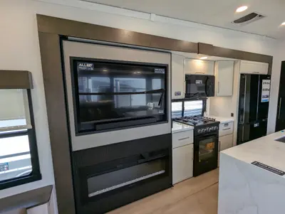 2027 Alliance RV Paradigm 310RL photo 22