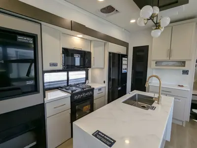 2027 Alliance RV Paradigm 310RL photo 23
