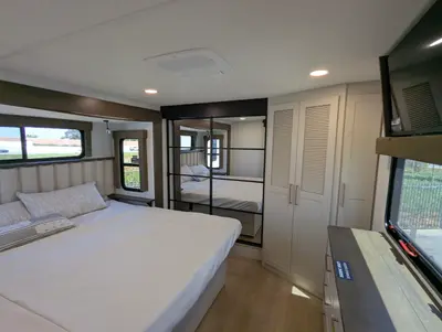 2027 Alliance RV Paradigm 310RL photo 9