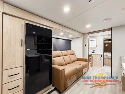 2026 Grand Design Imagine XLS photo 7