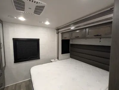 2025 Entegra Coach Vision XL 31UL photo 26