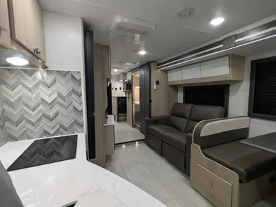 2026 Coachmen Entourage 340BH photo 18