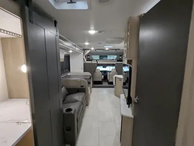 2026 Coachmen Entourage 340BH photo 40