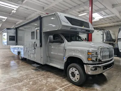 New 2026 Coachmen Entourage 340BH