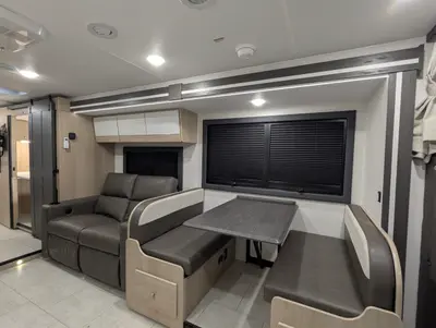 2026 Coachmen Entourage 340BH photo 16