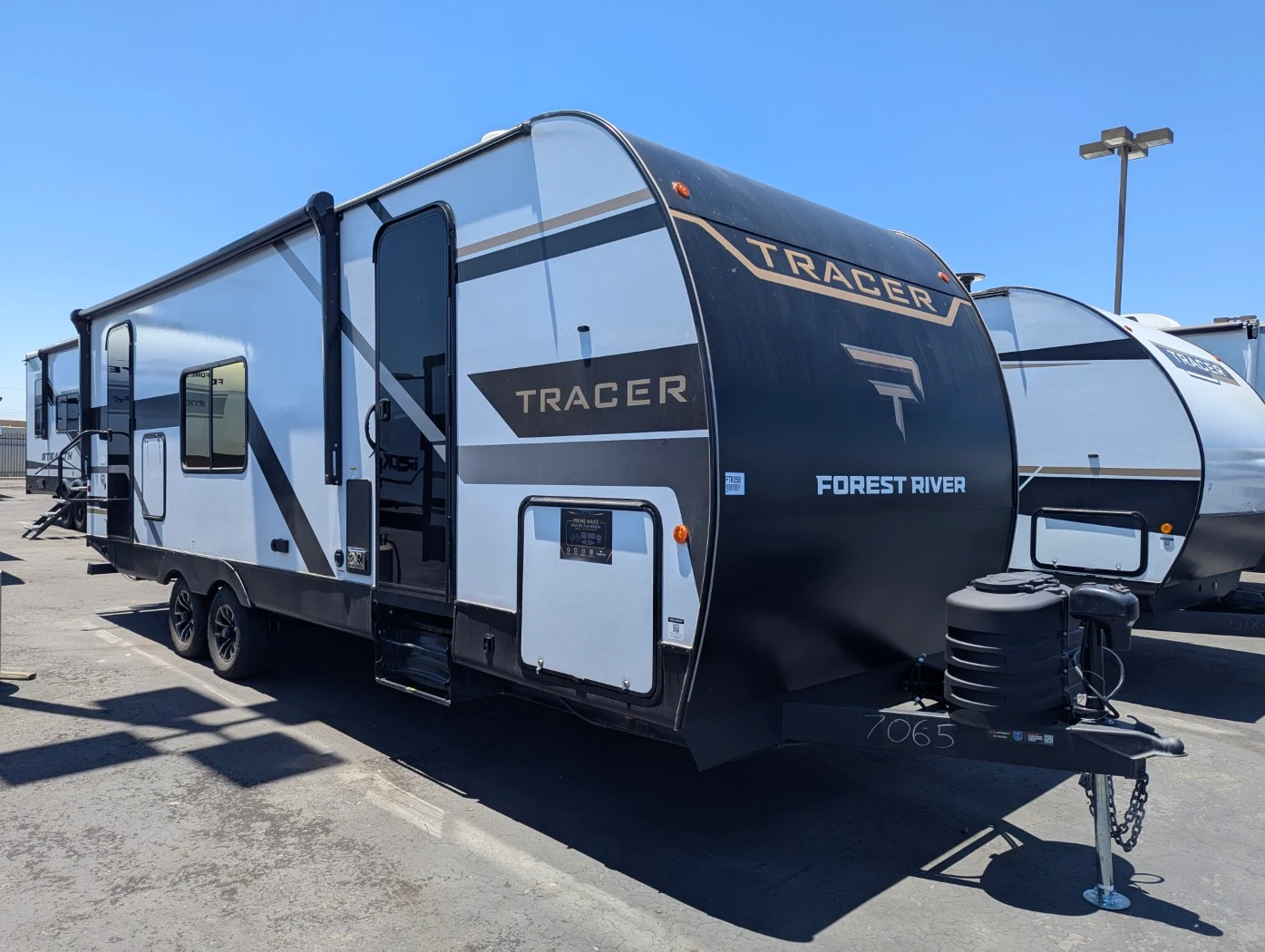 2026 Prime Time Tracer 235RK exterior