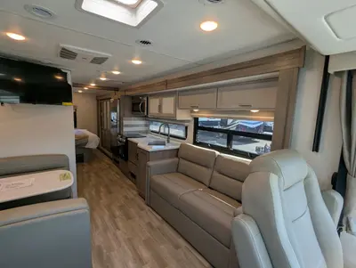 2027 Thor Motor Coach Windsport photo 20