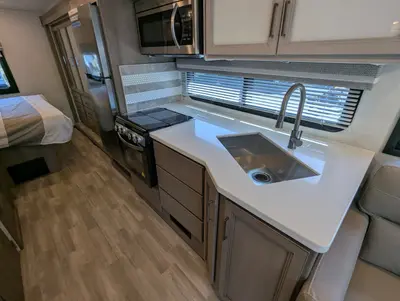2027 Thor Motor Coach Windsport photo 30