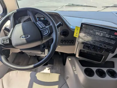 2027 Thor Motor Coach Windsport photo 18