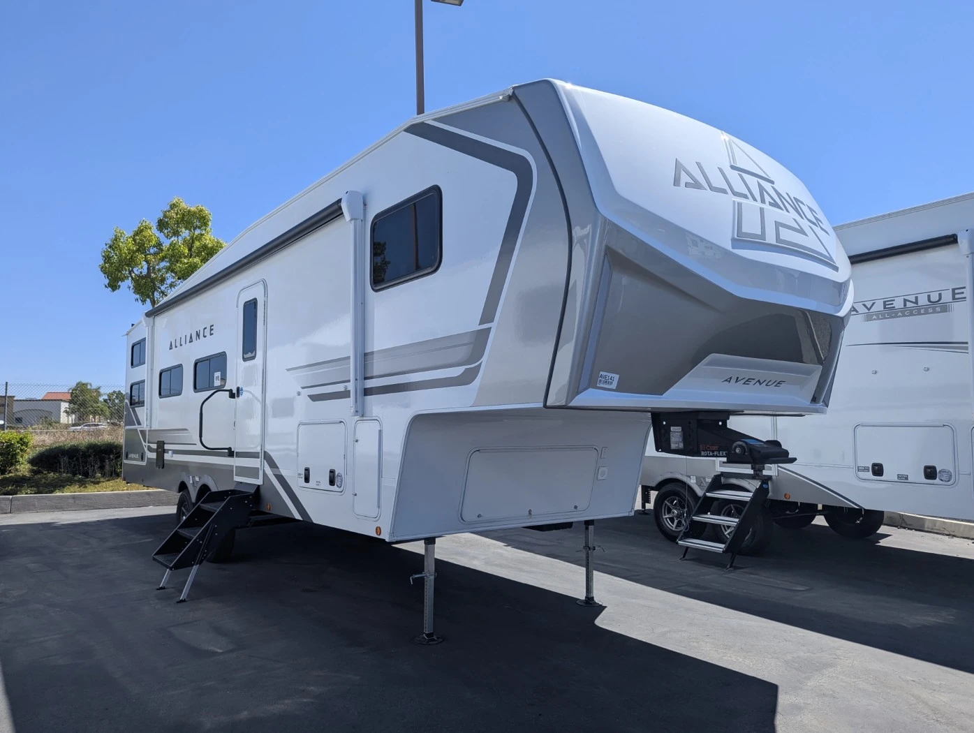 2027 Alliance RV Avenue exterior