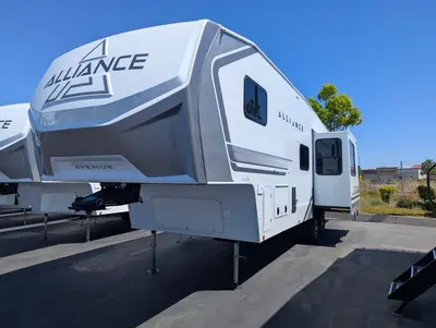 2027 Alliance RV Avenue photo 4