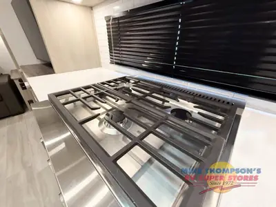 2026 Grand Design Influence photo 10