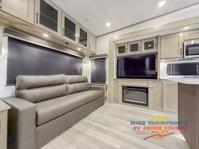 2026 Grand Design Influence photo 18