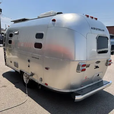 2013 Airstream Flying Cloud photo 9