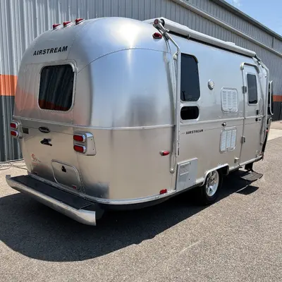2013 Airstream Flying Cloud photo 3