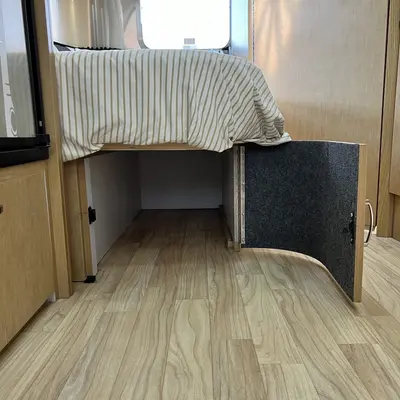 2013 Airstream Flying Cloud photo 45