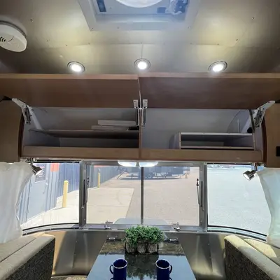 2013 Airstream Flying Cloud photo 23