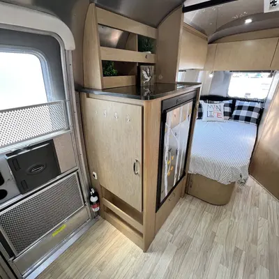 2013 Airstream Flying Cloud photo 28
