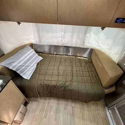 2013 Airstream Flying Cloud photo 22