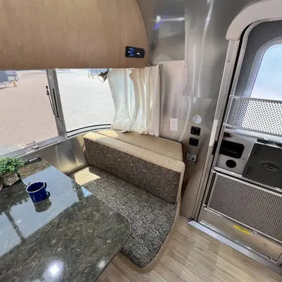 2013 Airstream Flying Cloud photo 25