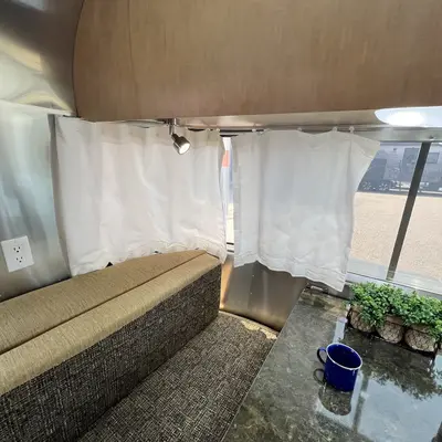 2013 Airstream Flying Cloud photo 24