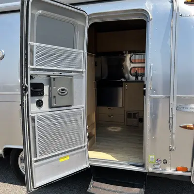 2013 Airstream Flying Cloud photo 17