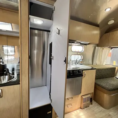 2013 Airstream Flying Cloud photo 46