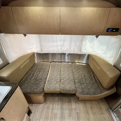 2013 Airstream Flying Cloud photo 21