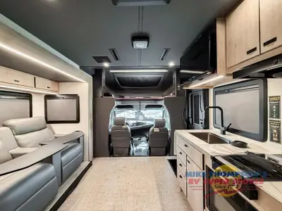 2026 Grand Design Lineage Series M photo 12