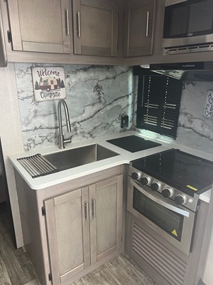 2022 SUNSET PARK RV SUNSET TRAIL SUPER LITE photo 5