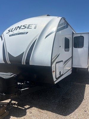 Used 2022 Sunset Park Rv Sunset Trail Super Lite