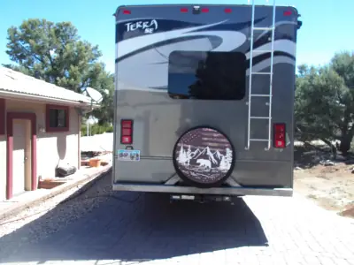 2015 FLEETWOOD TERRA SE photo 3