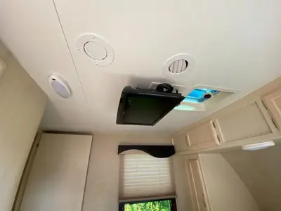 2017 Winnebago Minnie photo 38