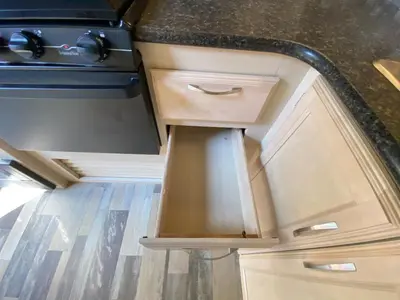 2017 Winnebago Minnie photo 17
