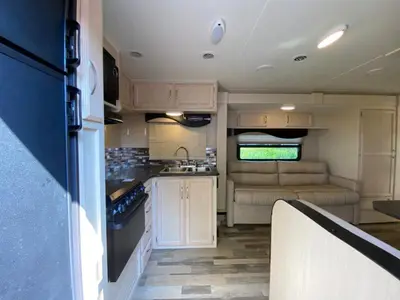 2017 Winnebago Minnie photo 8