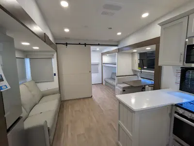 2027 Alliance RV Avenue 30BH photo 34
