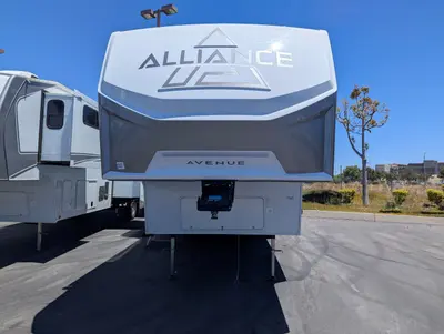 2027 Alliance RV Avenue 30BH photo 4