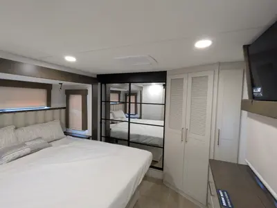2027 Alliance RV Paradigm 312RK photo 23