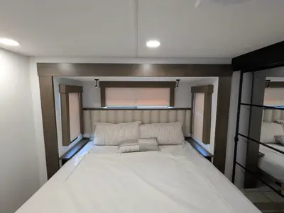 2027 Alliance RV Paradigm 312RK photo 32