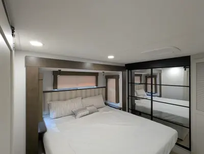 2027 Alliance RV Paradigm 312RK photo 22