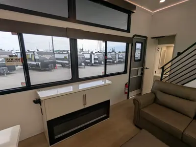 2027 Alliance RV Benchmark 44LFT photo 25