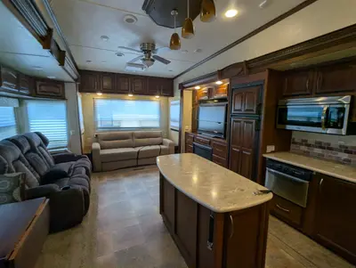 2013 Palomino Columbus 320RS photo 12